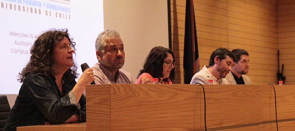 Académico ULagos expuso en conmemoración de la recuperación de las pedagogías en la U. Chile