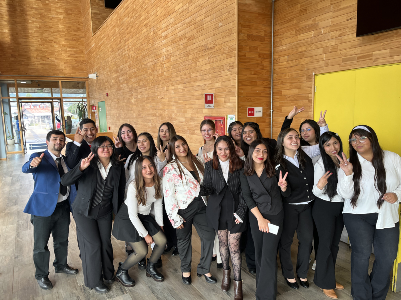 Investidura marca inicio de prácticas de estudiantes de Pedagogía en Chiloé